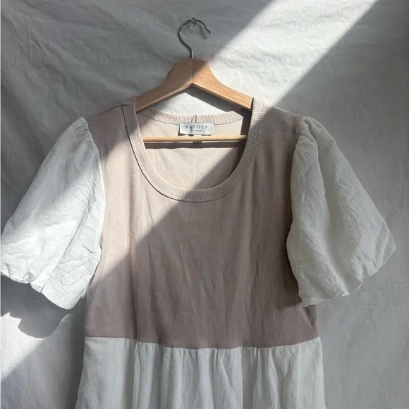 Two-Tone Puff Sleeve Dress - White and Beige - Picture 2 of 2